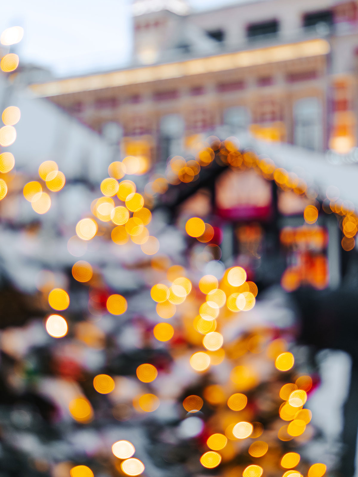 Pelican-Holiday-Lighting